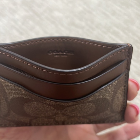✨Coach ✨ card wallet - Picture 3 of 3